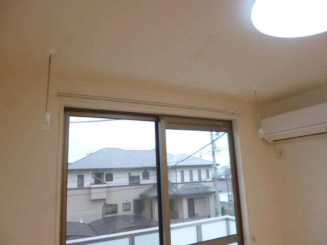 天井吊り式物干し