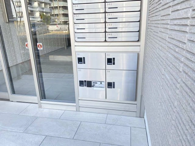 宅配ボックス