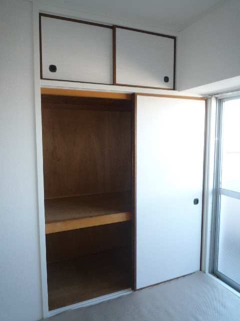 中央和室の押入れ