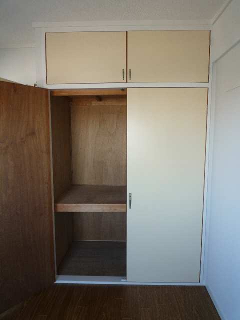 北側洋室の収納