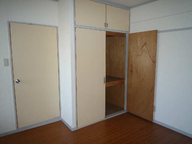 北側洋室の収納