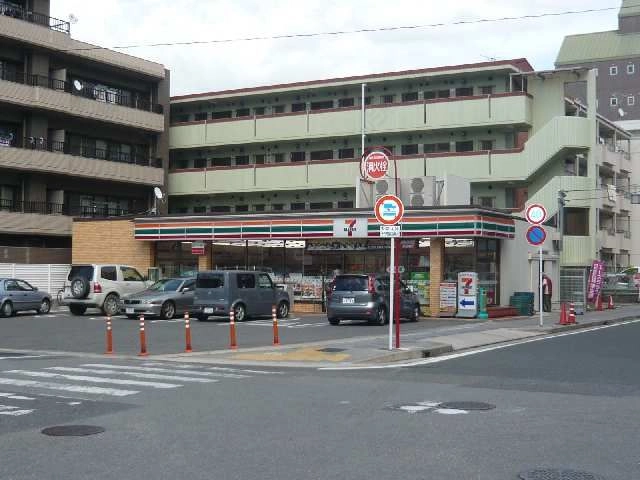 セブンイレブン歩１分