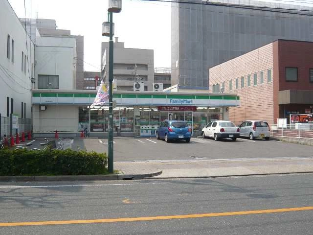 ﾌｧﾐﾘｰﾏｰﾄ歩3分
