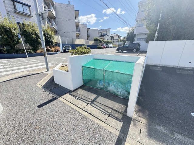 ゴミ置き場