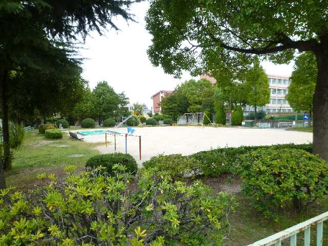 平池下公園歩1分