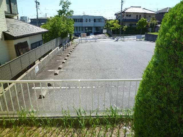 広い専用庭からの景色