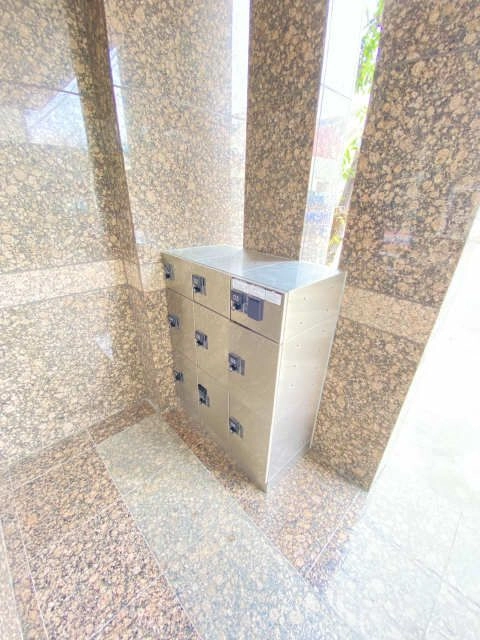 宅配ボックス