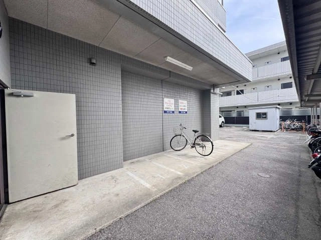 バイク置場