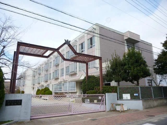 小学校徒歩２分