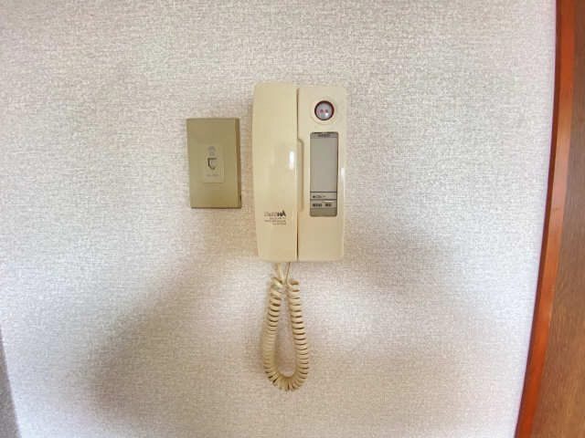 インターホン