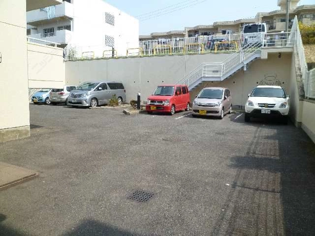 駐車場下段