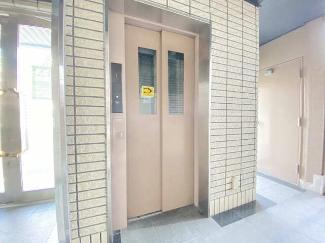 エレベーター