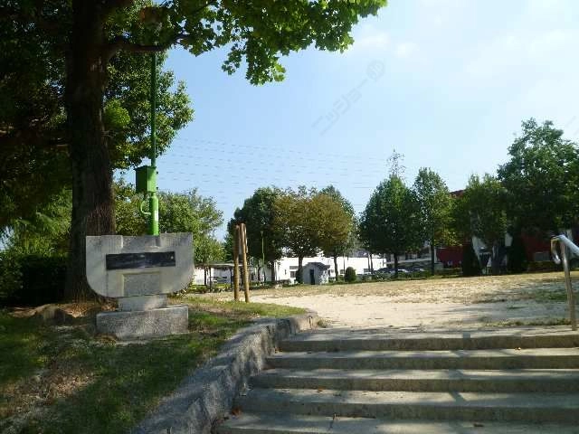 城下公園歩1分