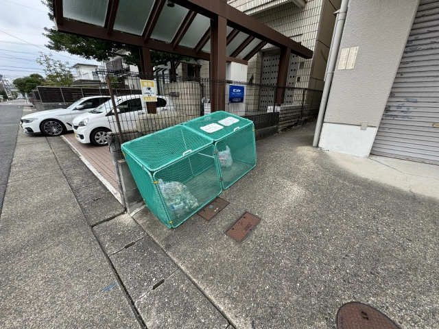 ゴミ置き場