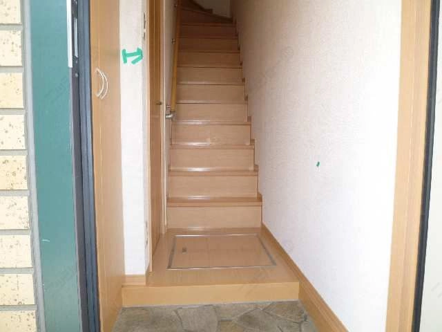 玄関より