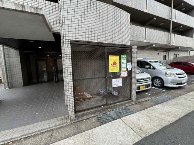 ゴミ置き場