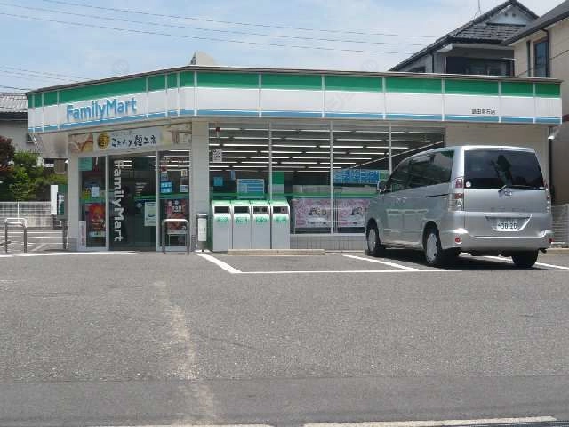 ﾌｧﾐﾘｰﾏｰﾄ歩7分