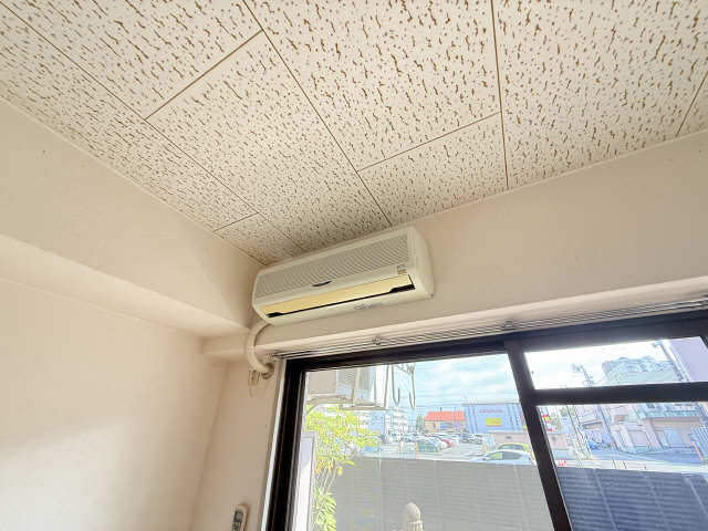 エアコン