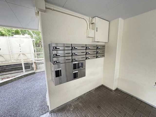 集合ポスト・宅配ボックス