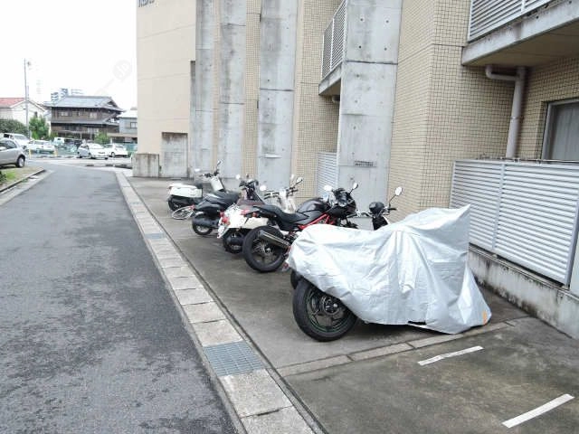 バイク置場