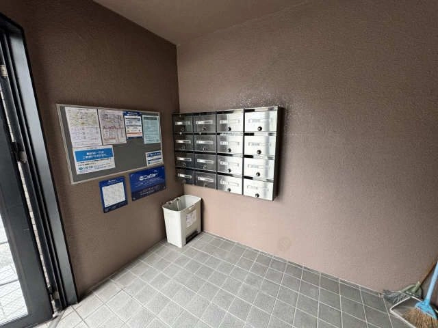 集合ポスト・掲示板