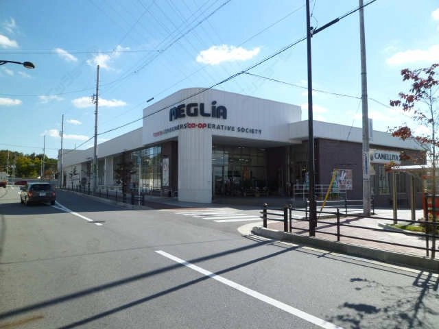 スーパー徒歩13分