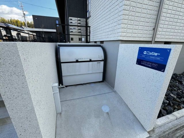 敷地内ゴミ置き場