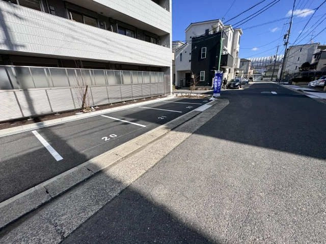 駐車場・南側