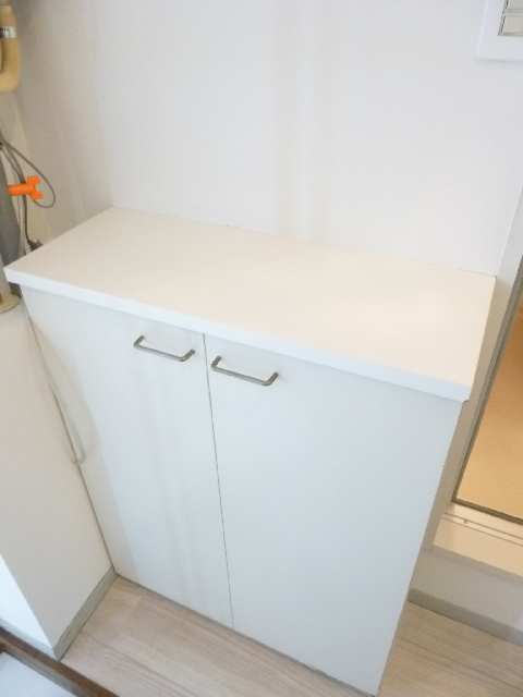 シューズボックス