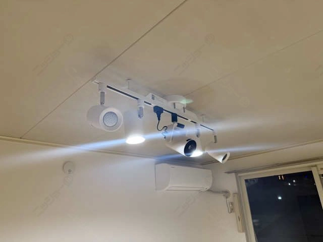 ライティングプロジェクター