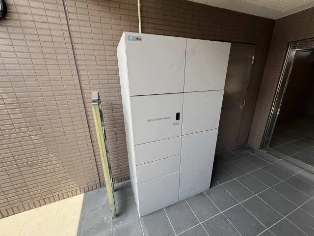 宅配ボックス