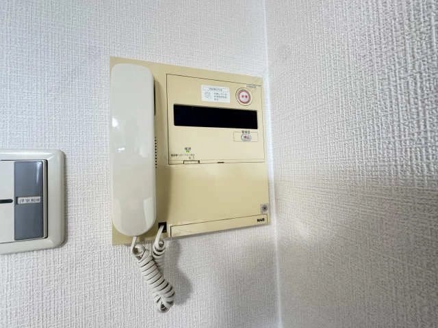 インターホン