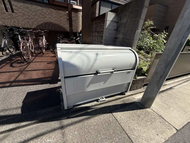 ごみ置き場