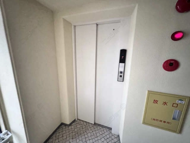 エレベーター