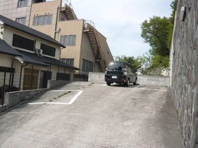 平面駐車場