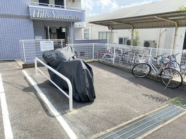 バイク専用駐輪場