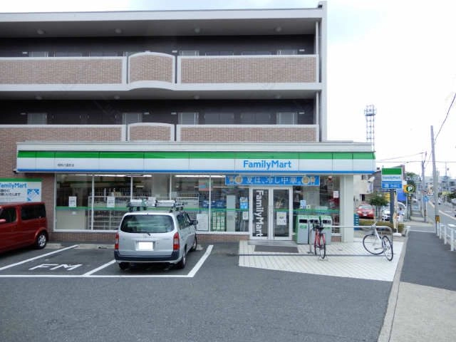 ファミリーマート名大前