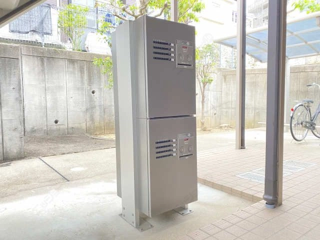 宅配ボックス
