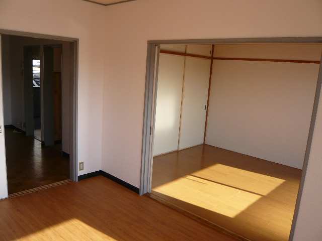 オール洋間改装の部屋