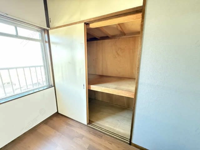 北側洋室収納