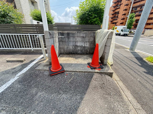 敷地内ゴミ置き場
