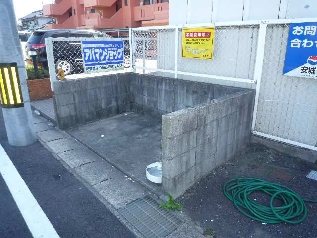 ゴミステーション