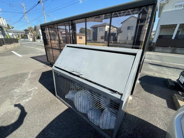 敷地内ゴミ置き場