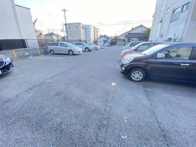 敷地外駐車場