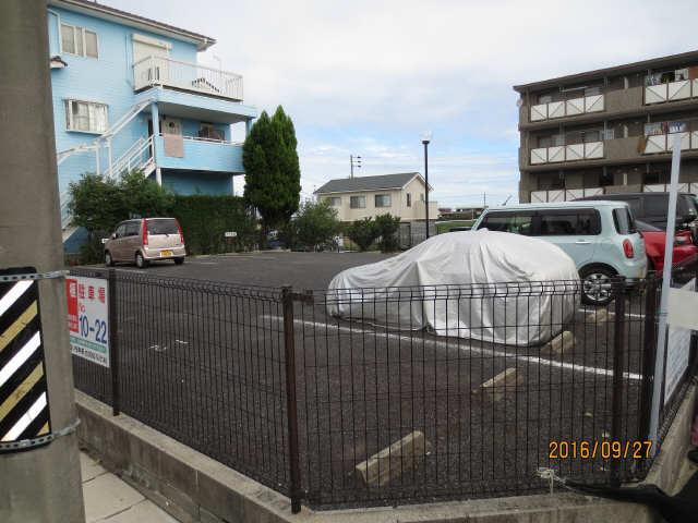 近隣月極め駐車場