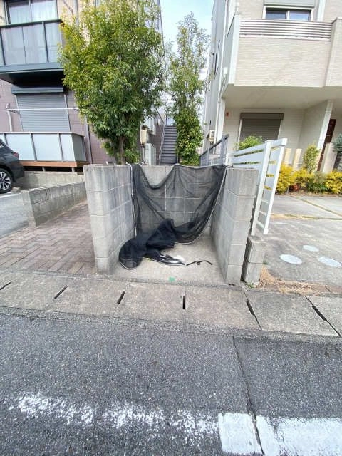 ゴミ置き場
