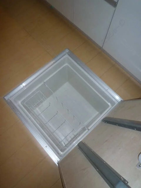 床下収納庫
