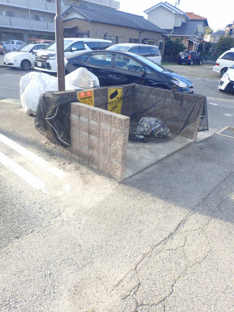 ゴミステーション