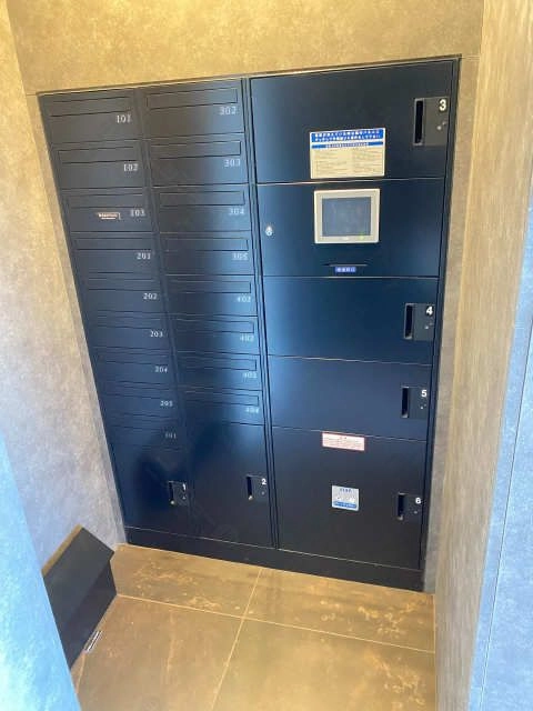 集合ポストと宅配BOX