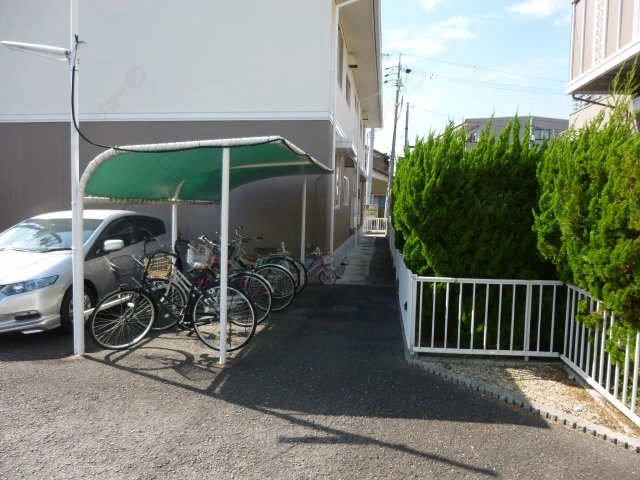 駐輪場・通路